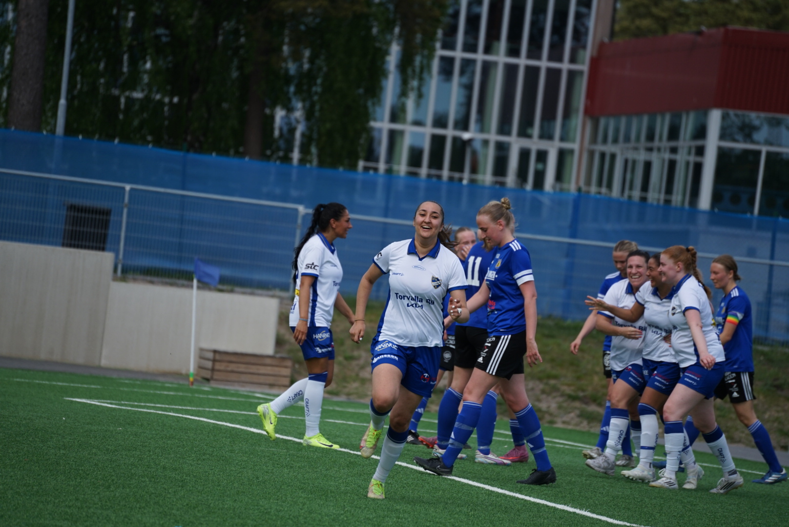 Seriefinal väntar på lördag